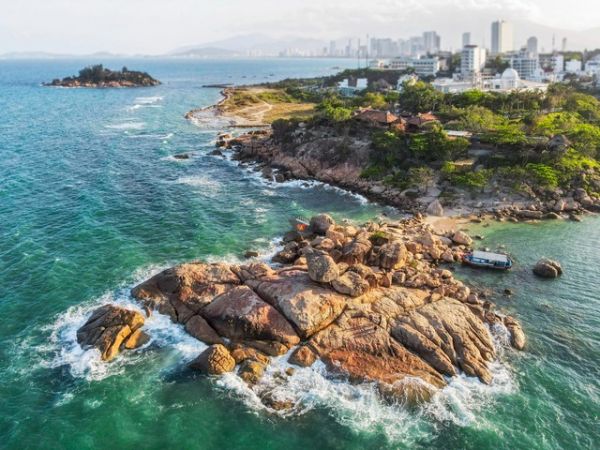 Private Full-Day Tour Exploring Nha Trang Highlights